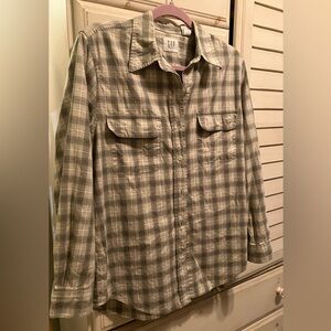 Gap cotton button down, M